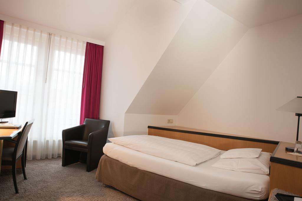 Hotel Schere Northeim Zewnętrze zdjęcie